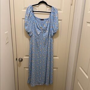 Light Blue Floral Puff-Sleeve Midi Dress